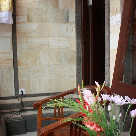 Corner Guest House Ubud  Exterior photo